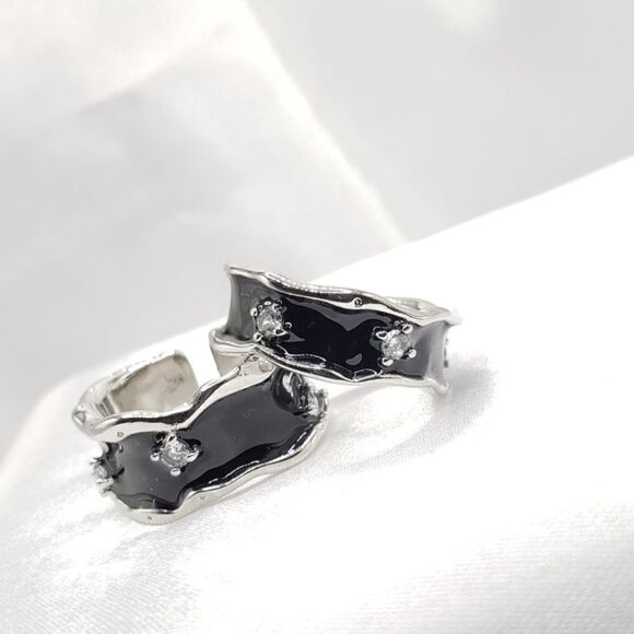 Brand New Black With Rhinestone Couples Rings - Picture 1 of 4